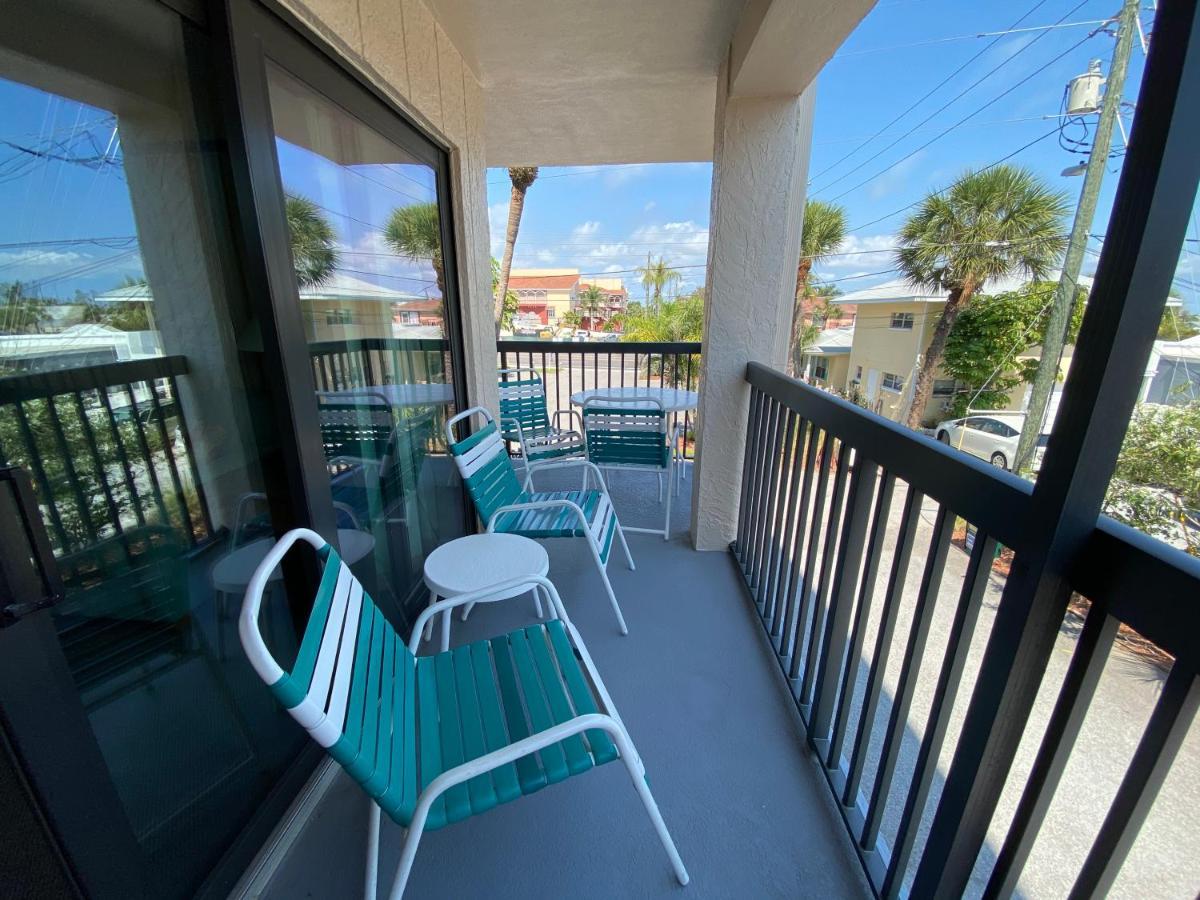 All Seasons Vacation Resort By Liberte Madeira Beach Eksteriør bilde