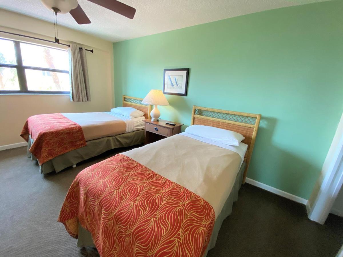 All Seasons Vacation Resort By Liberte Madeira Beach Eksteriør bilde