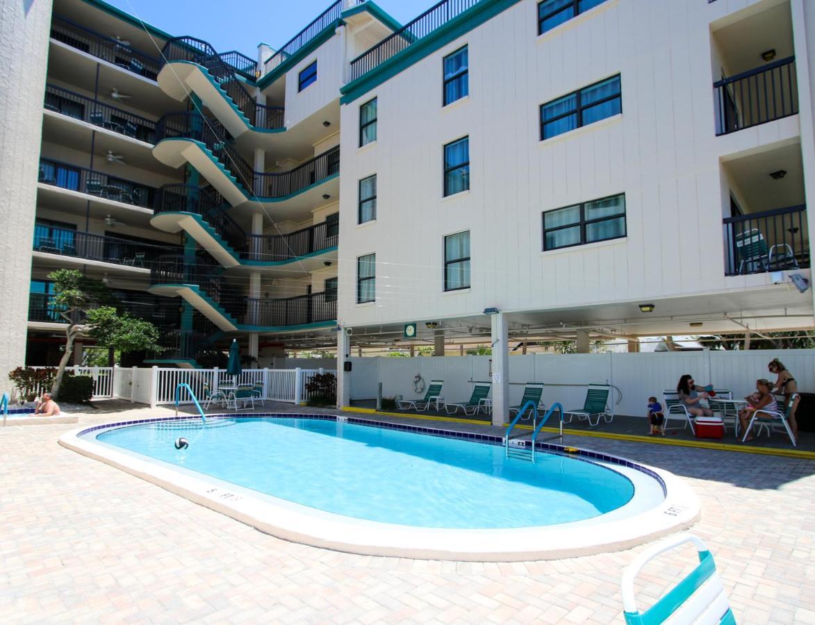 All Seasons Vacation Resort By Liberte Madeira Beach Eksteriør bilde